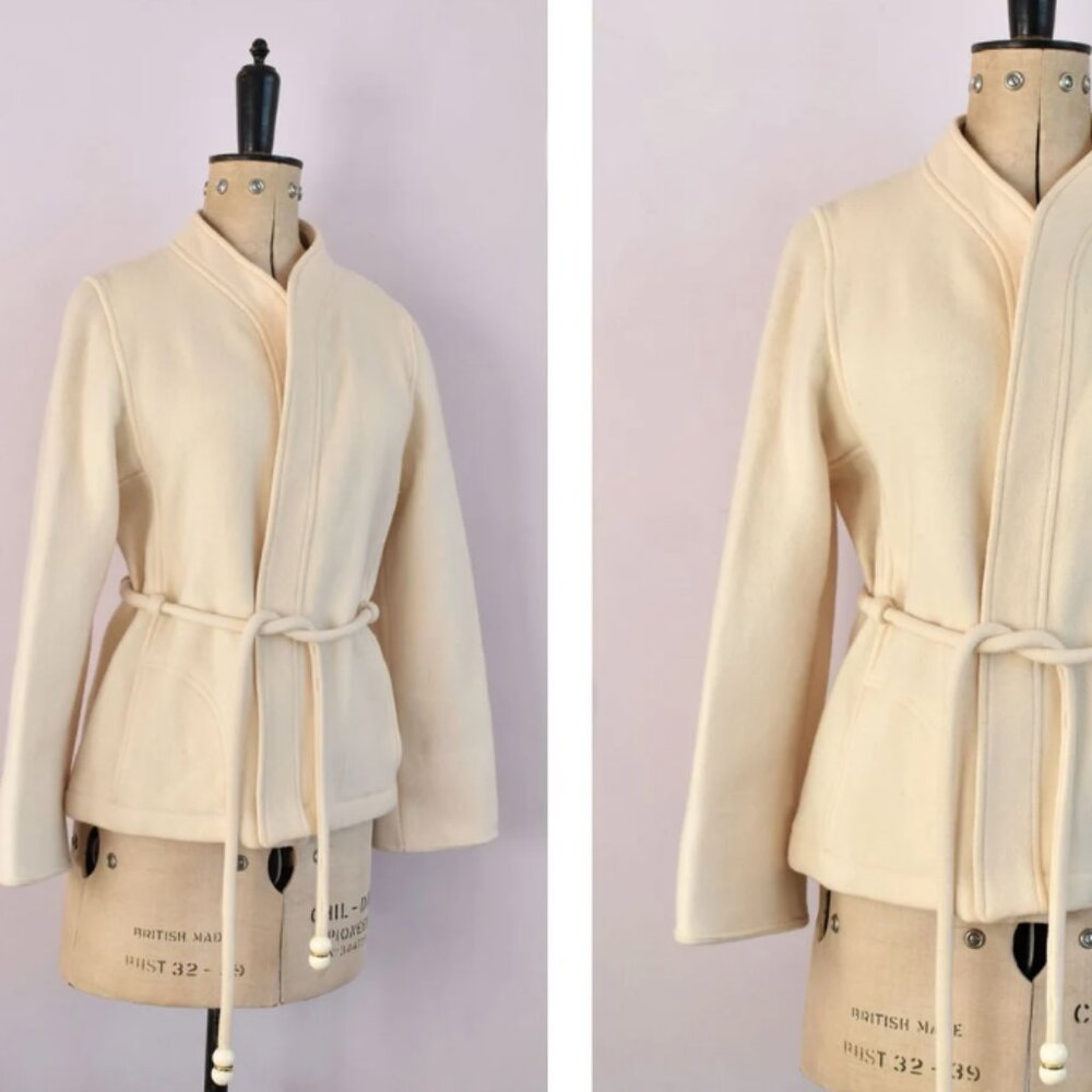 Unique vintage Mansfield cream wool wrap jacket coat